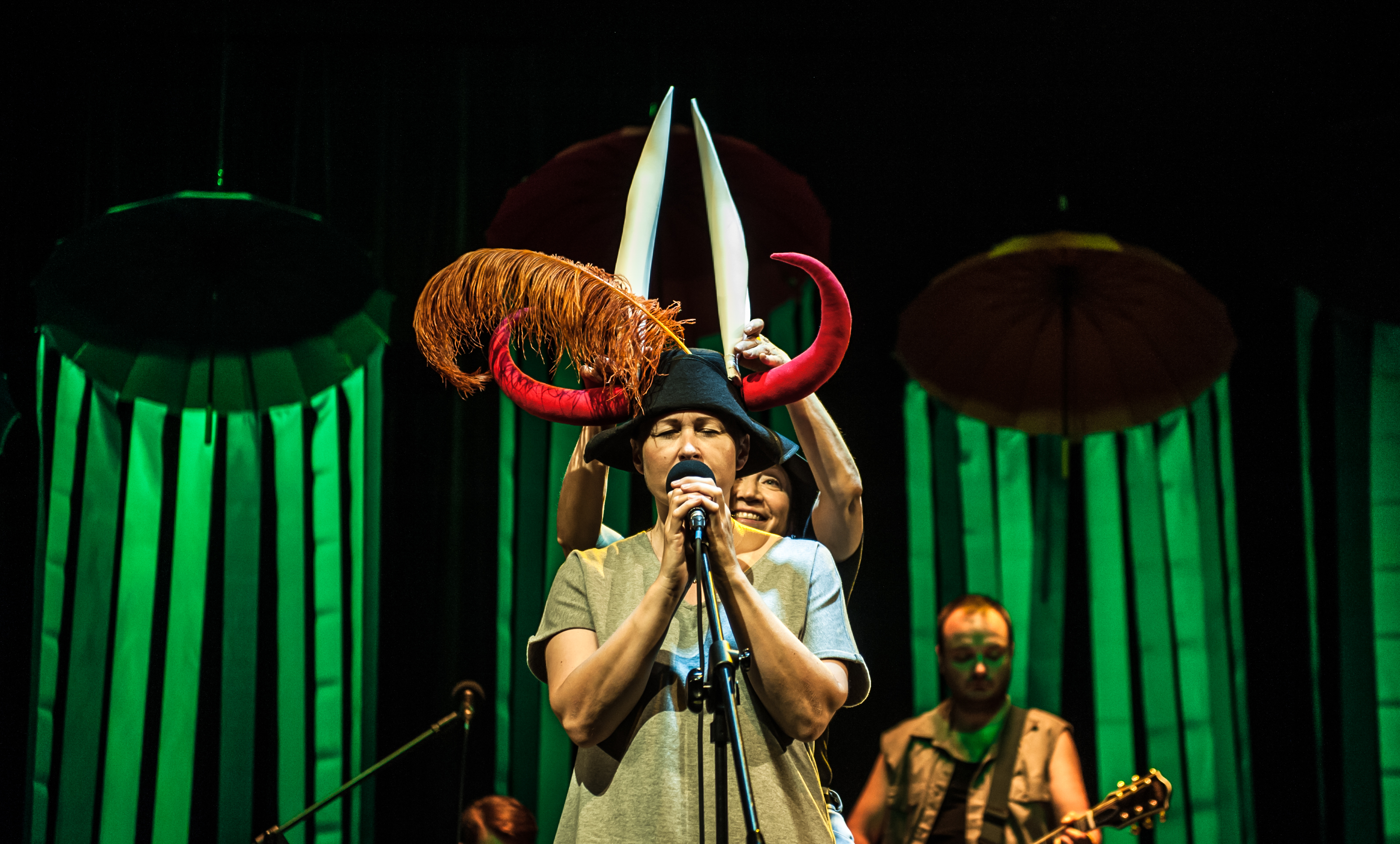 WĘDRÓWKA - Teatr Baj